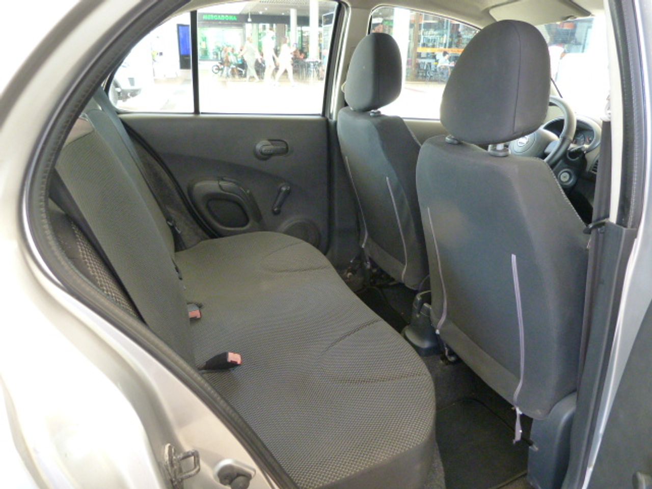 Foto Nissan Micra 7