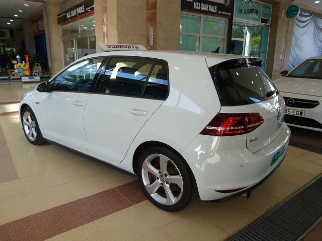 Foto Volkswagen Golf 21