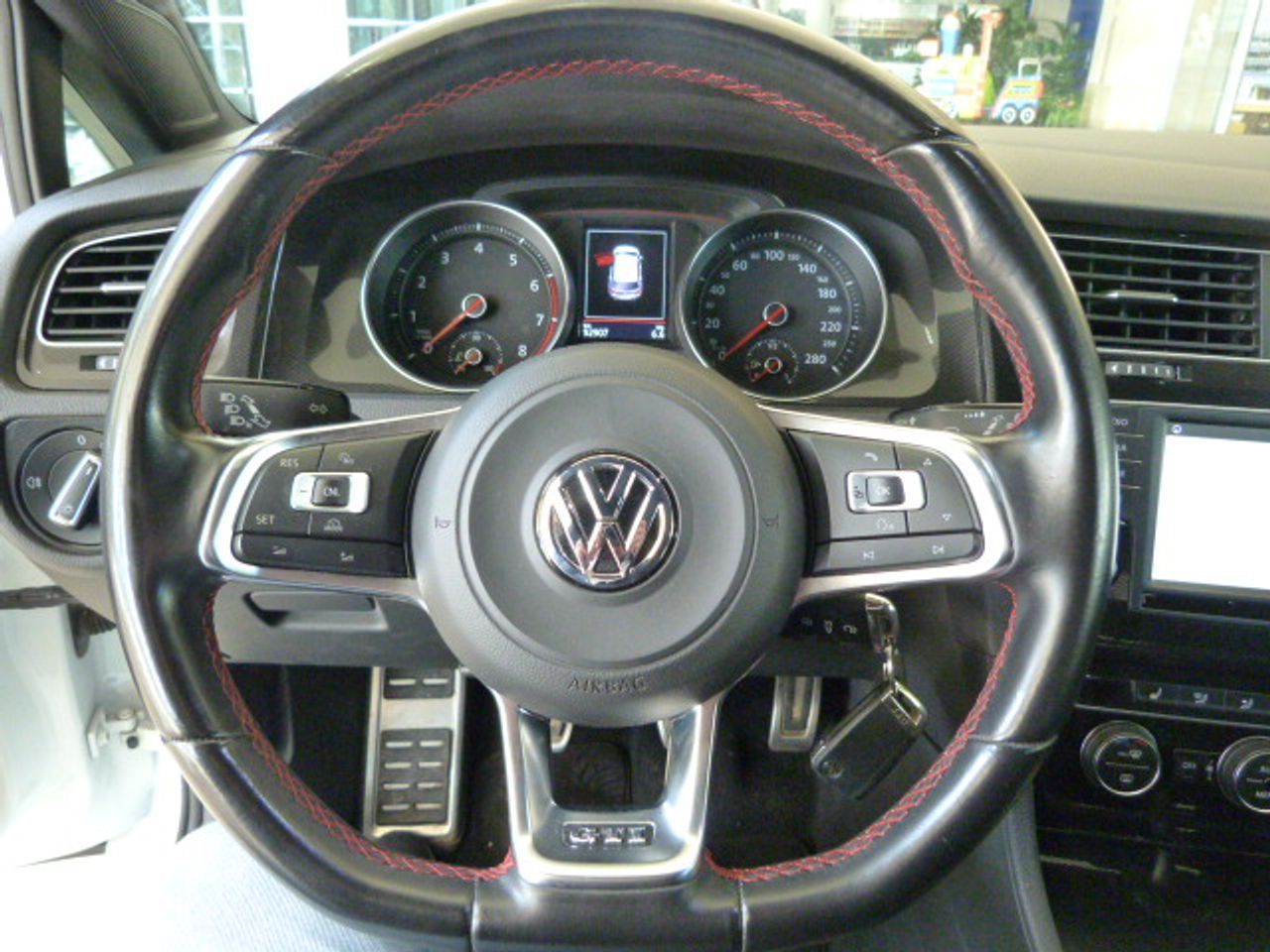 Foto Volkswagen Golf 29