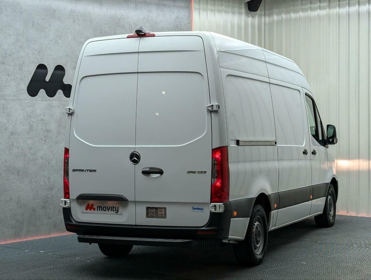 Foto Mercedes-Benz Sprinter 20