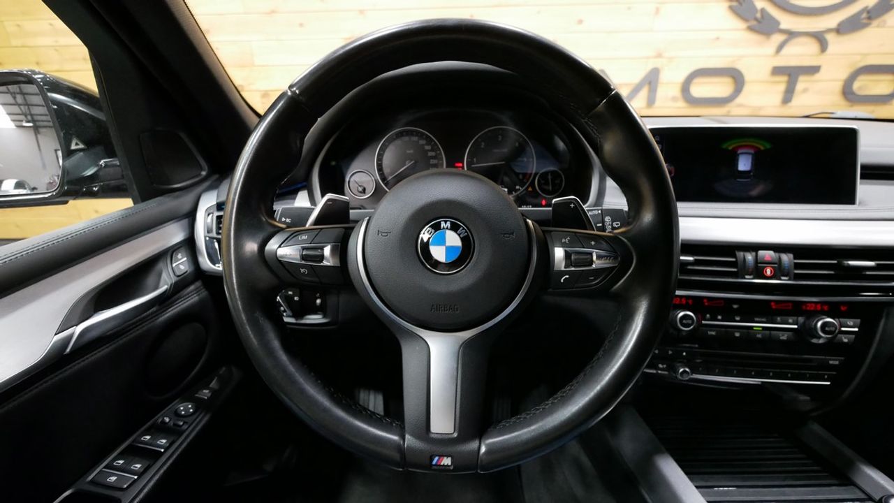 Foto BMW X5 4