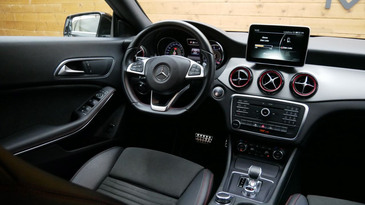 Foto Mercedes-Benz Clase CLA 3