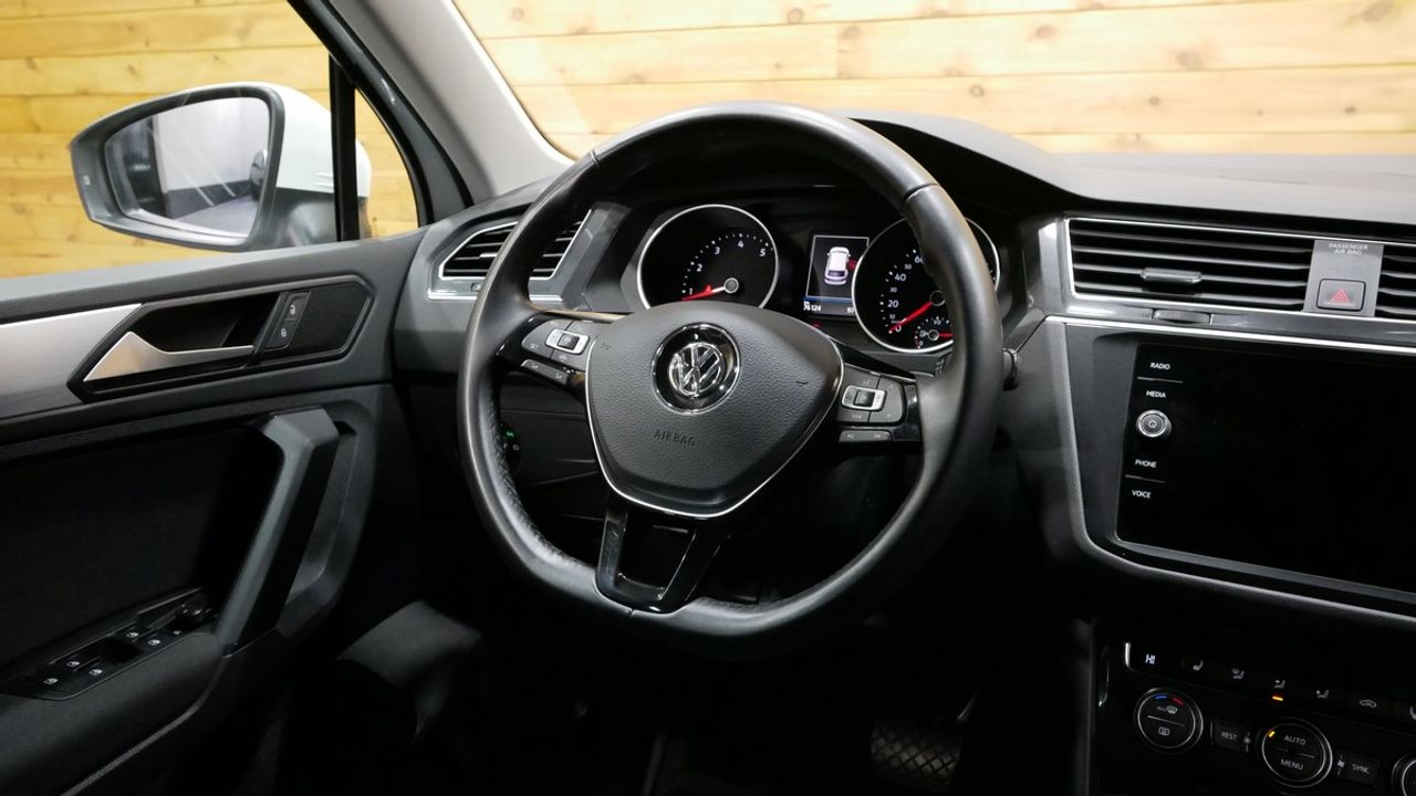 Foto Volkswagen Tiguan 14