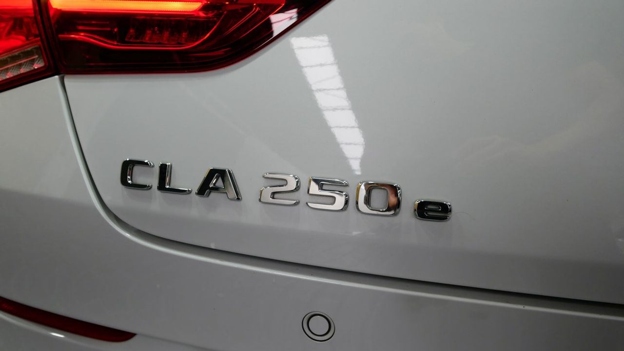 Foto Mercedes-Benz Clase CLA 31