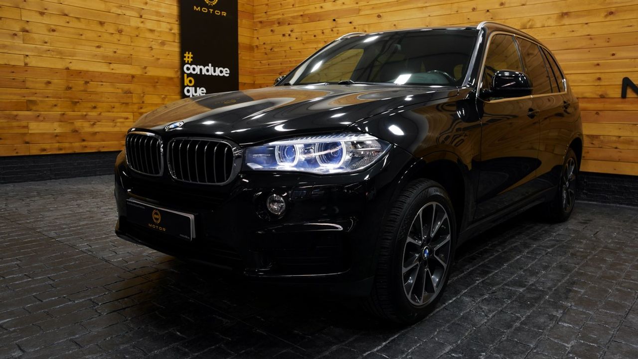 Foto BMW X5 10