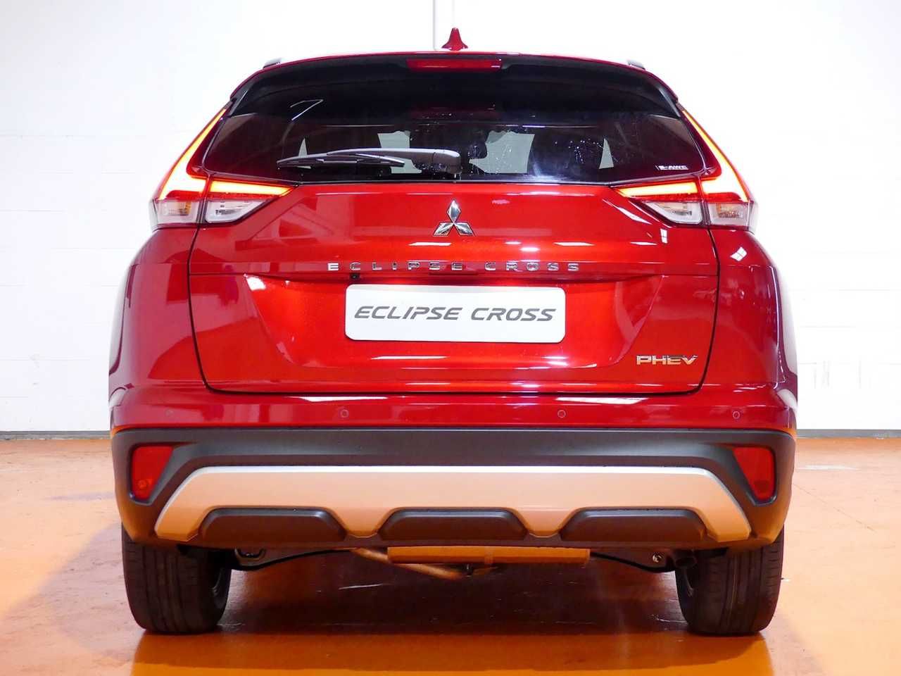 Foto Mitsubishi Eclipse Cross 4