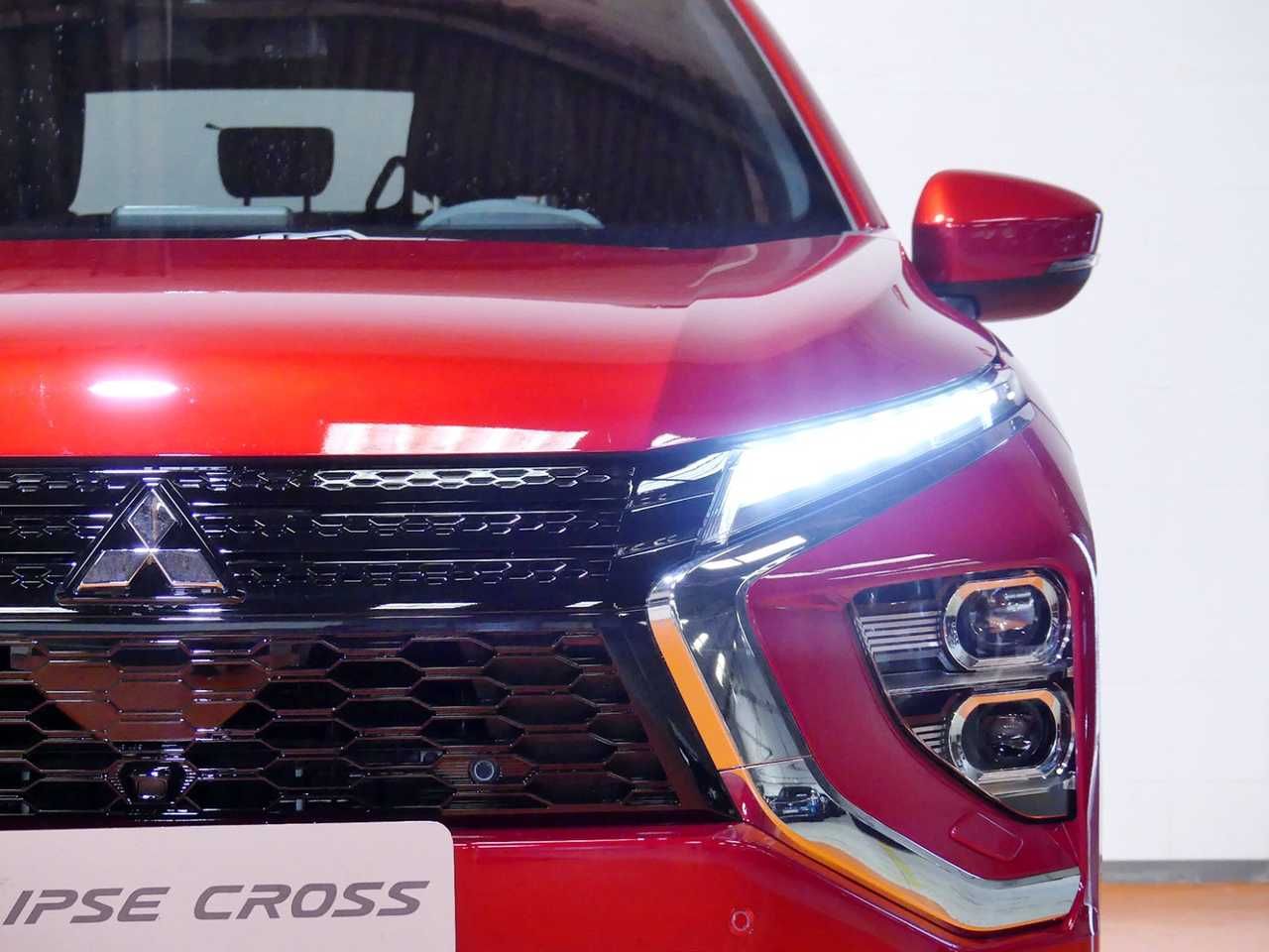 Foto Mitsubishi Eclipse Cross 11