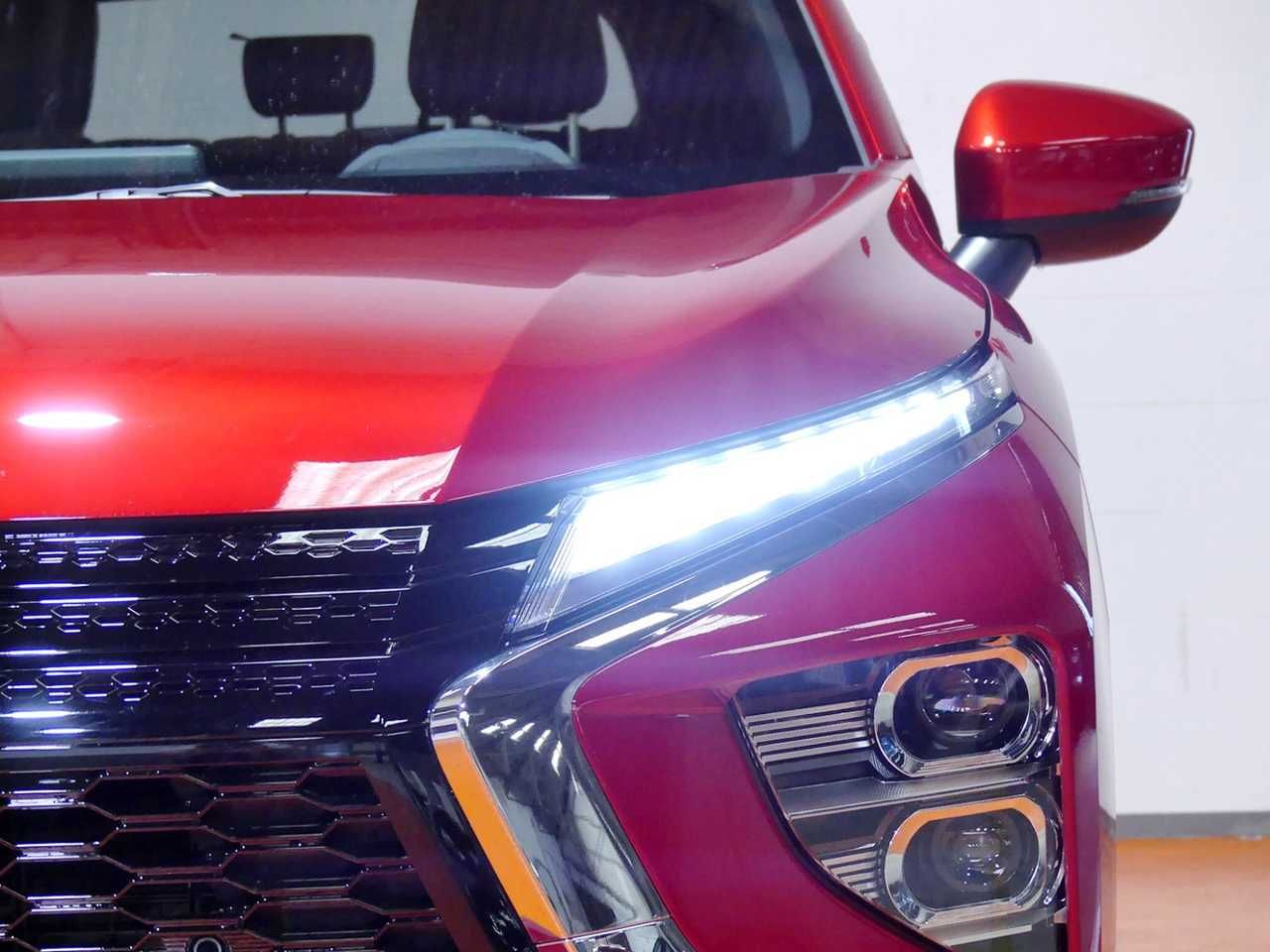 Foto Mitsubishi Eclipse Cross 12