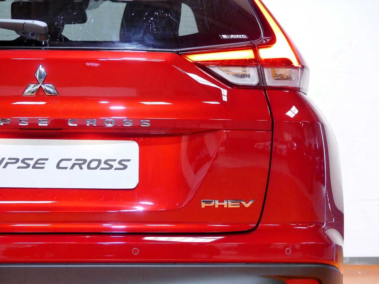 Foto Mitsubishi Eclipse Cross 13