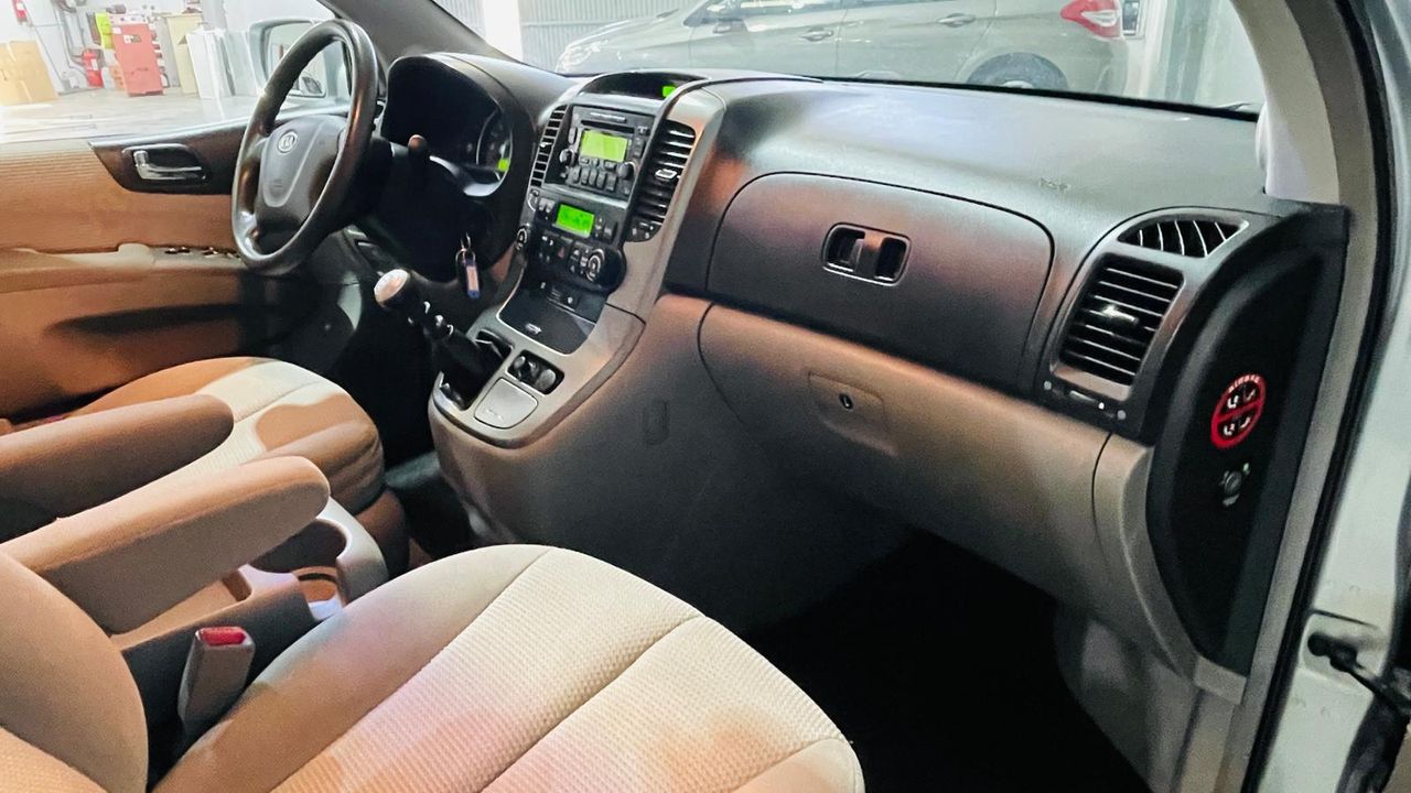 Foto Kia Carnival 19