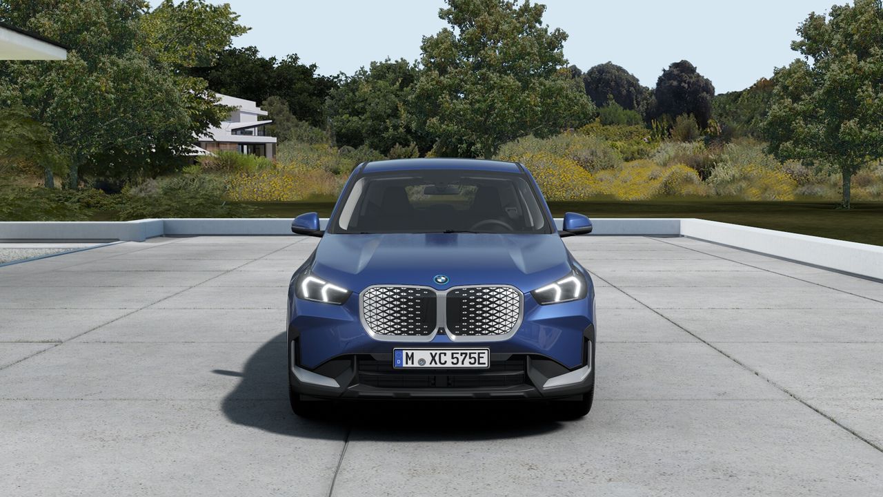 Foto BMW iX1 2