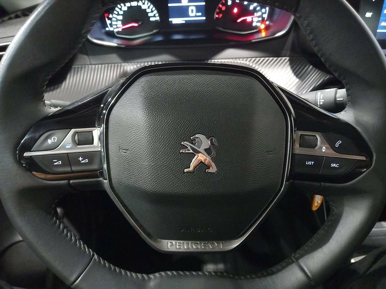 Foto Peugeot 208 8