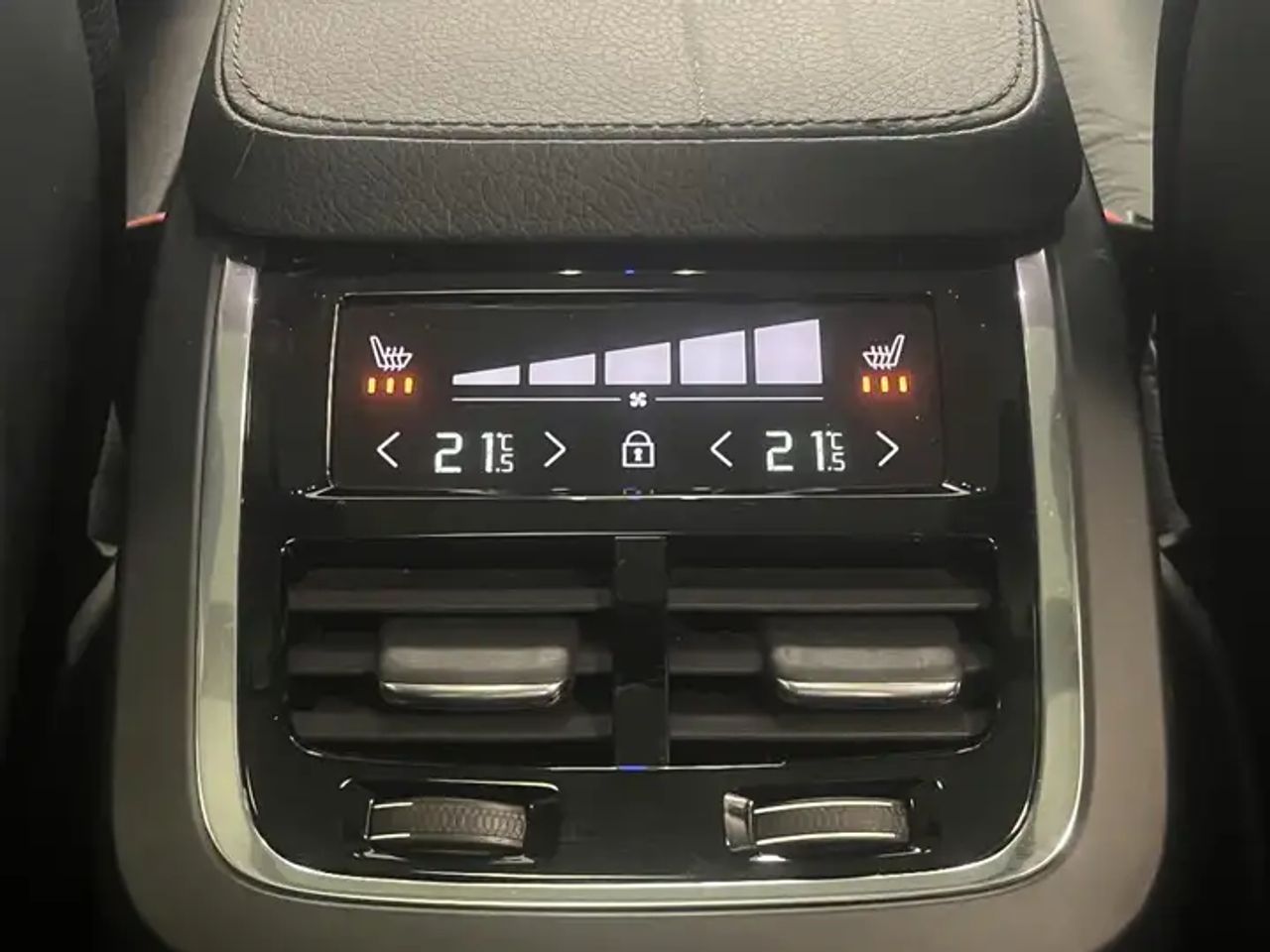 Foto Volvo XC90 25