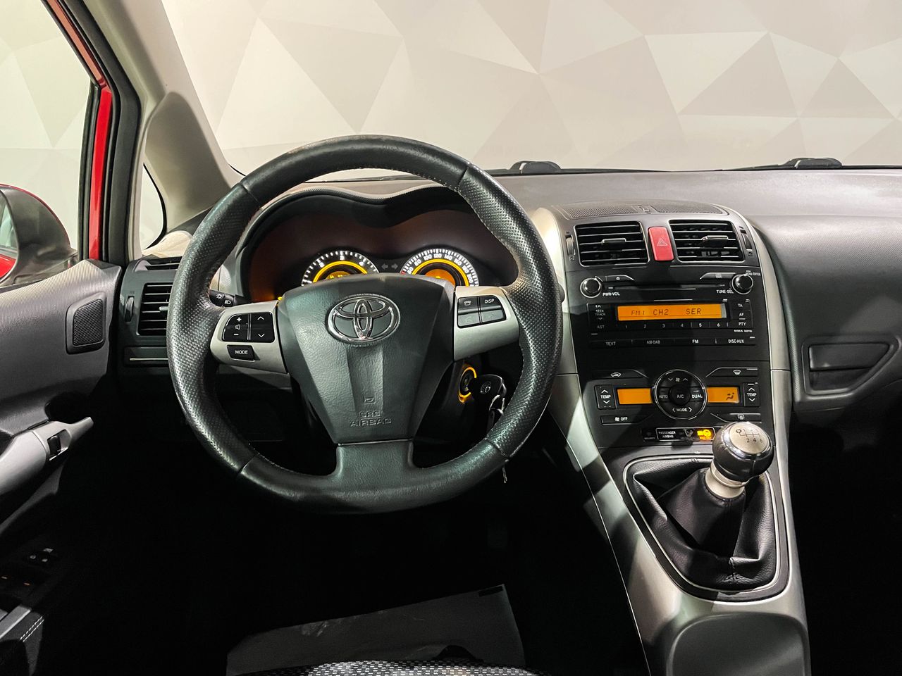 Foto Toyota Auris 17