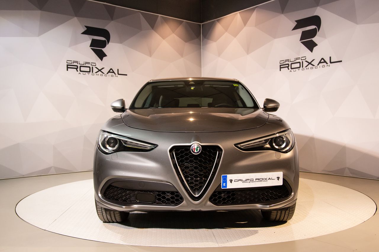 Foto Alfa Romeo Stelvio 7