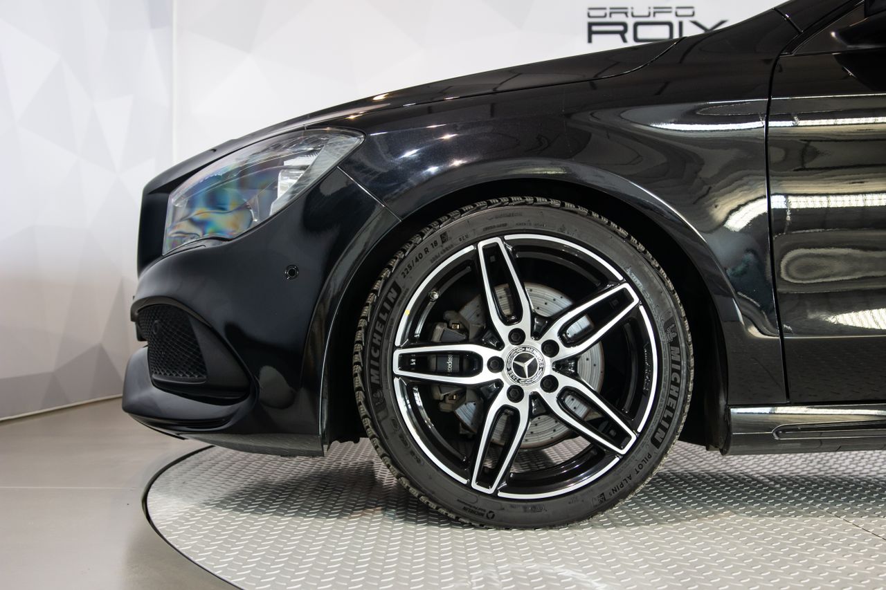 Foto Mercedes-Benz Clase CLA 10