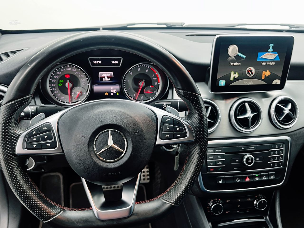 Foto Mercedes-Benz Clase CLA 2