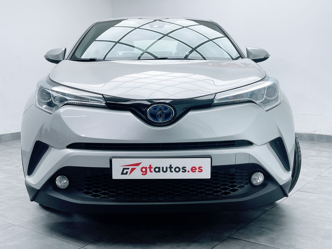 Foto Toyota C-HR 15