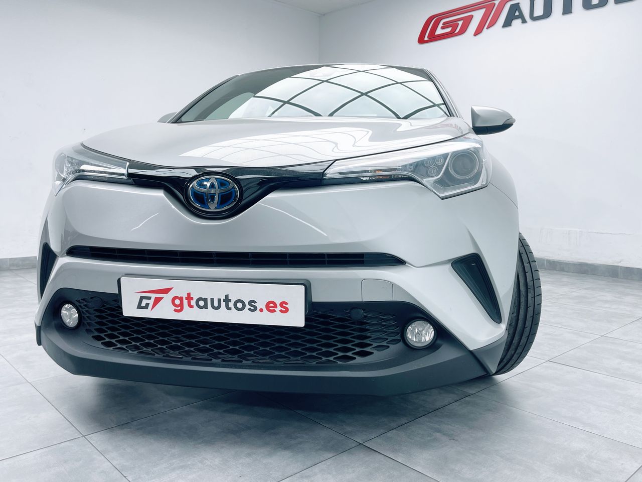 Foto Toyota C-HR 19