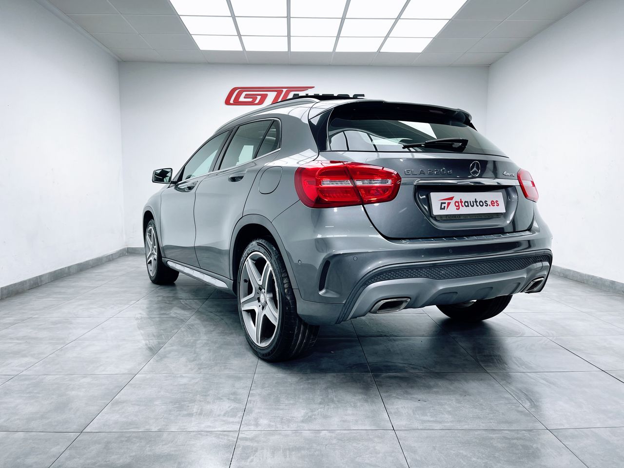 Foto Mercedes-Benz Clase GLA 13