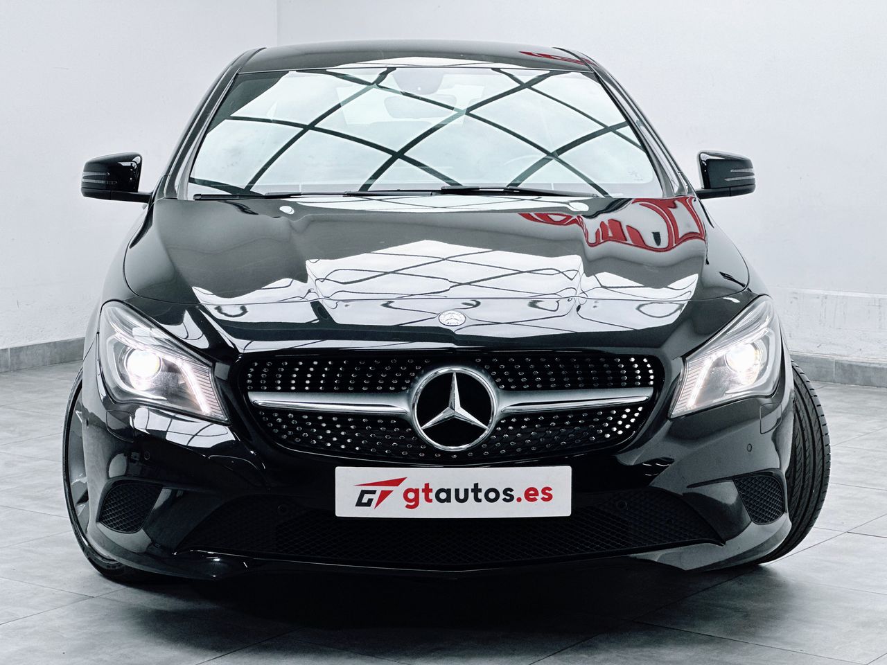 Foto Mercedes-Benz Clase CLA 8