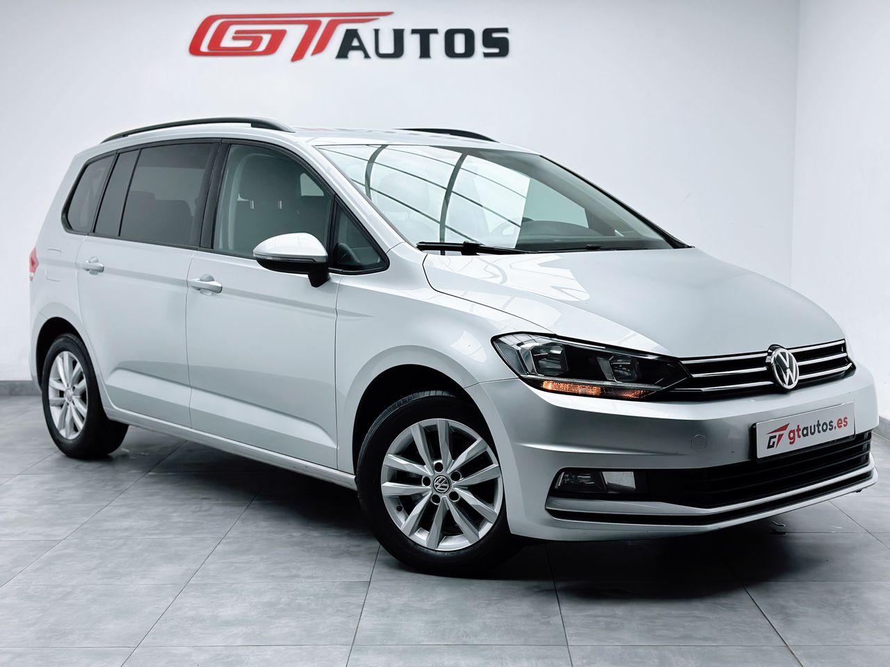 Foto Volkswagen Touran 1