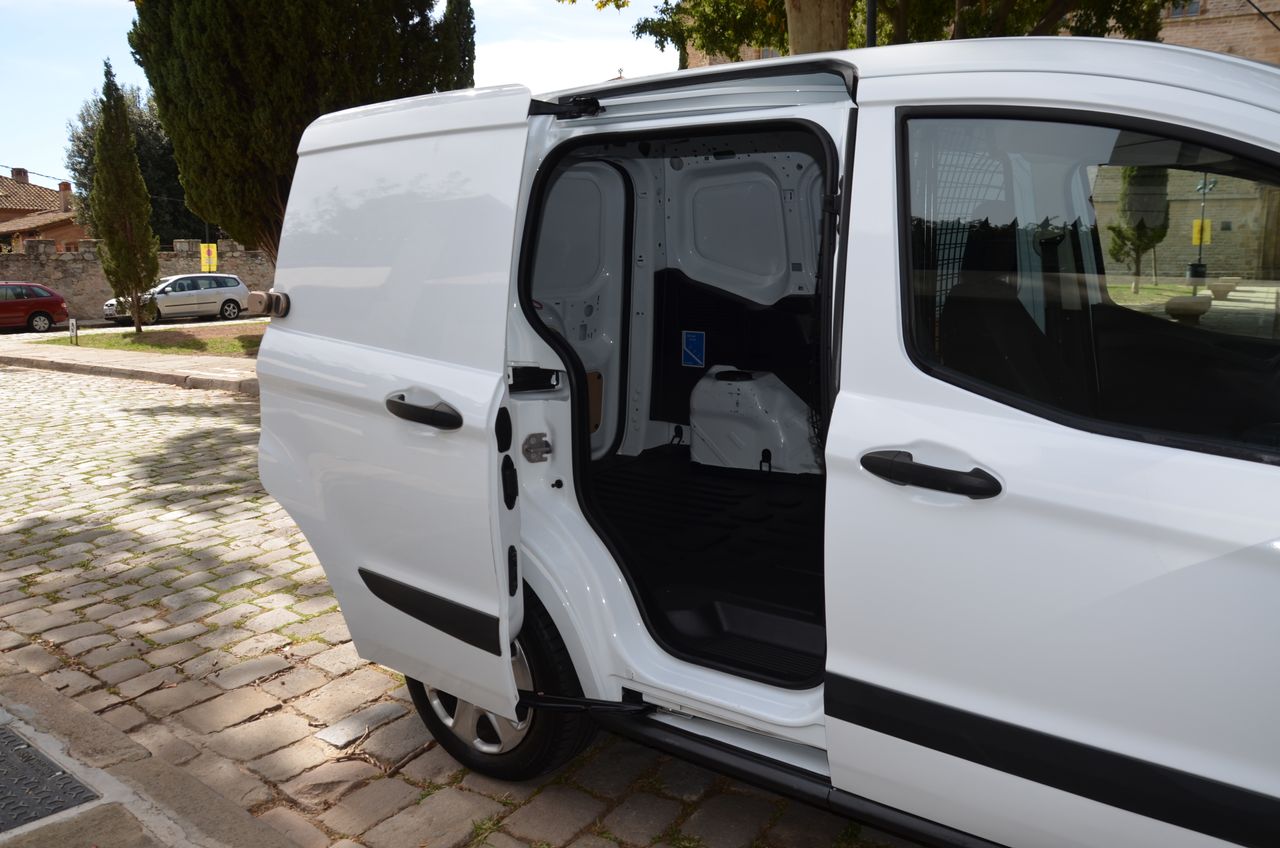 Foto Ford Transit  Courier 10