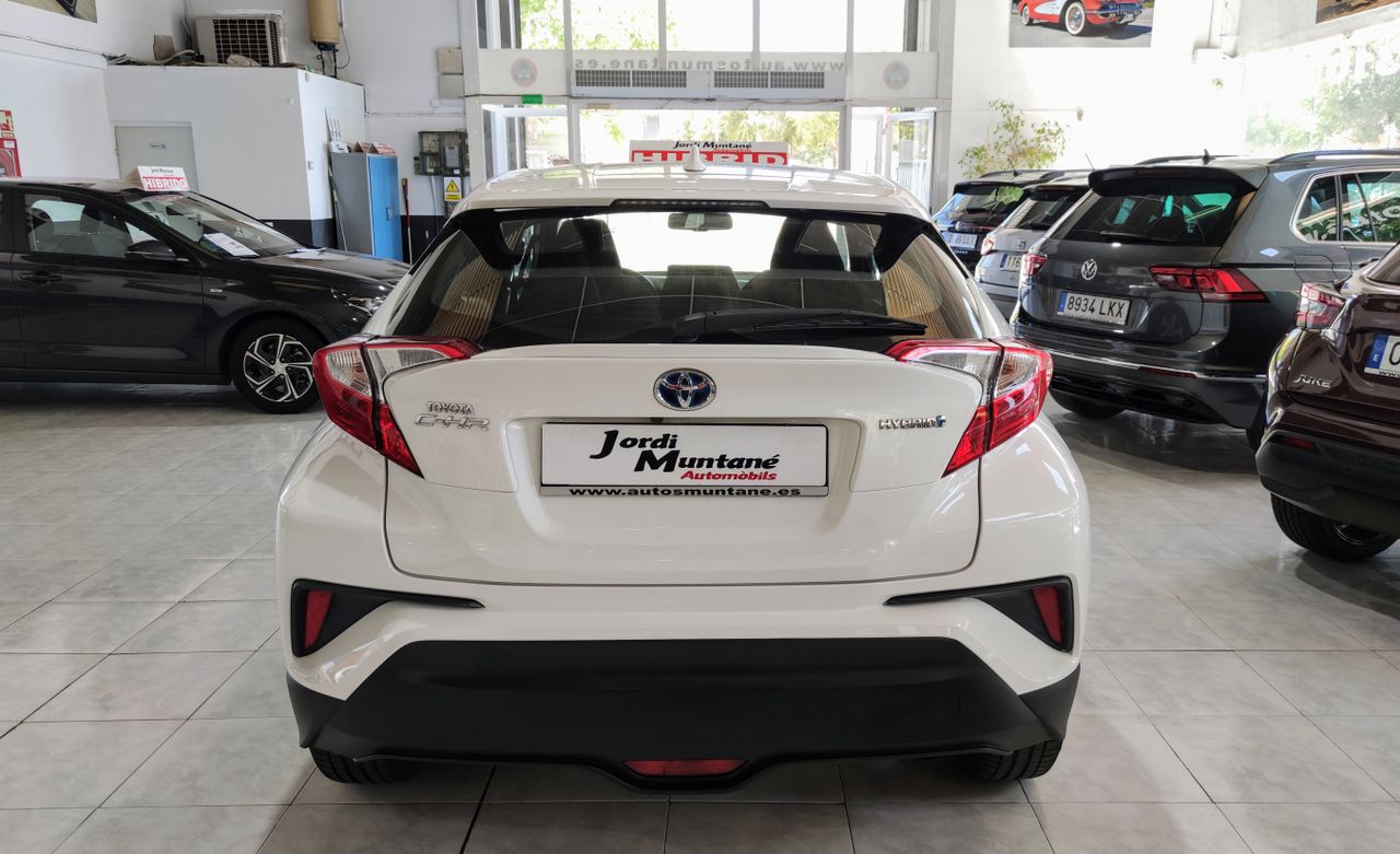 Foto Toyota C-HR 3