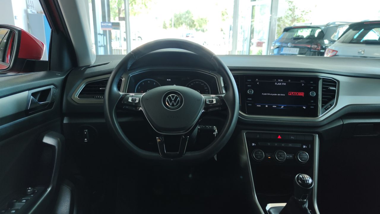 Foto Volkswagen T-Roc 10