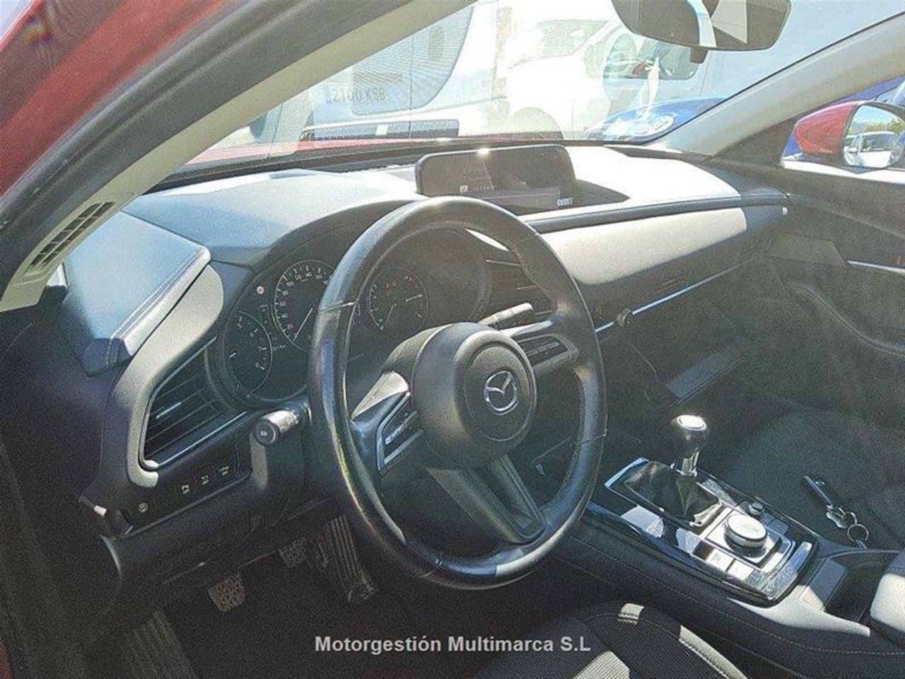 Foto Mazda CX-30 8