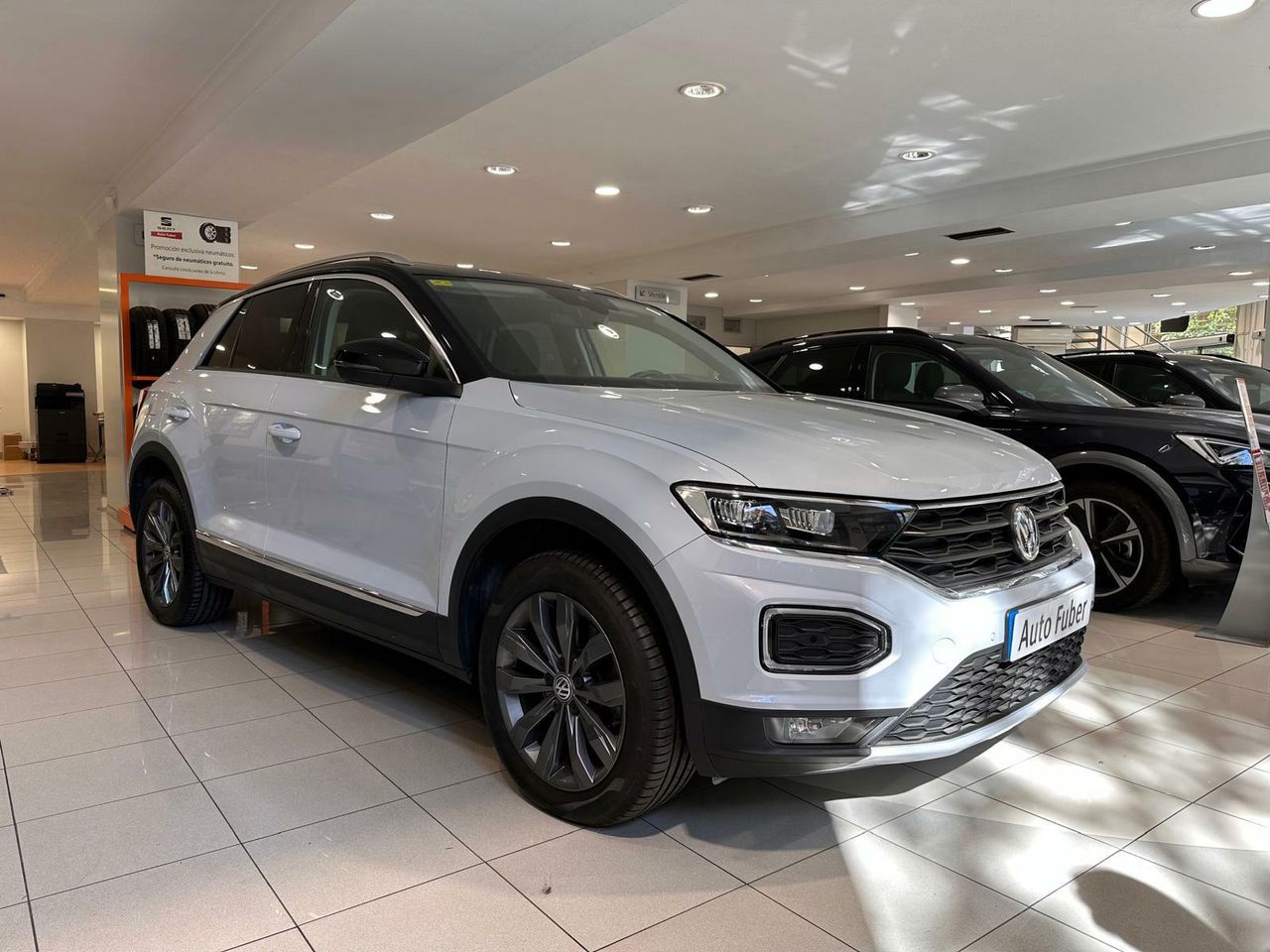 Foto Volkswagen T-Roc 6