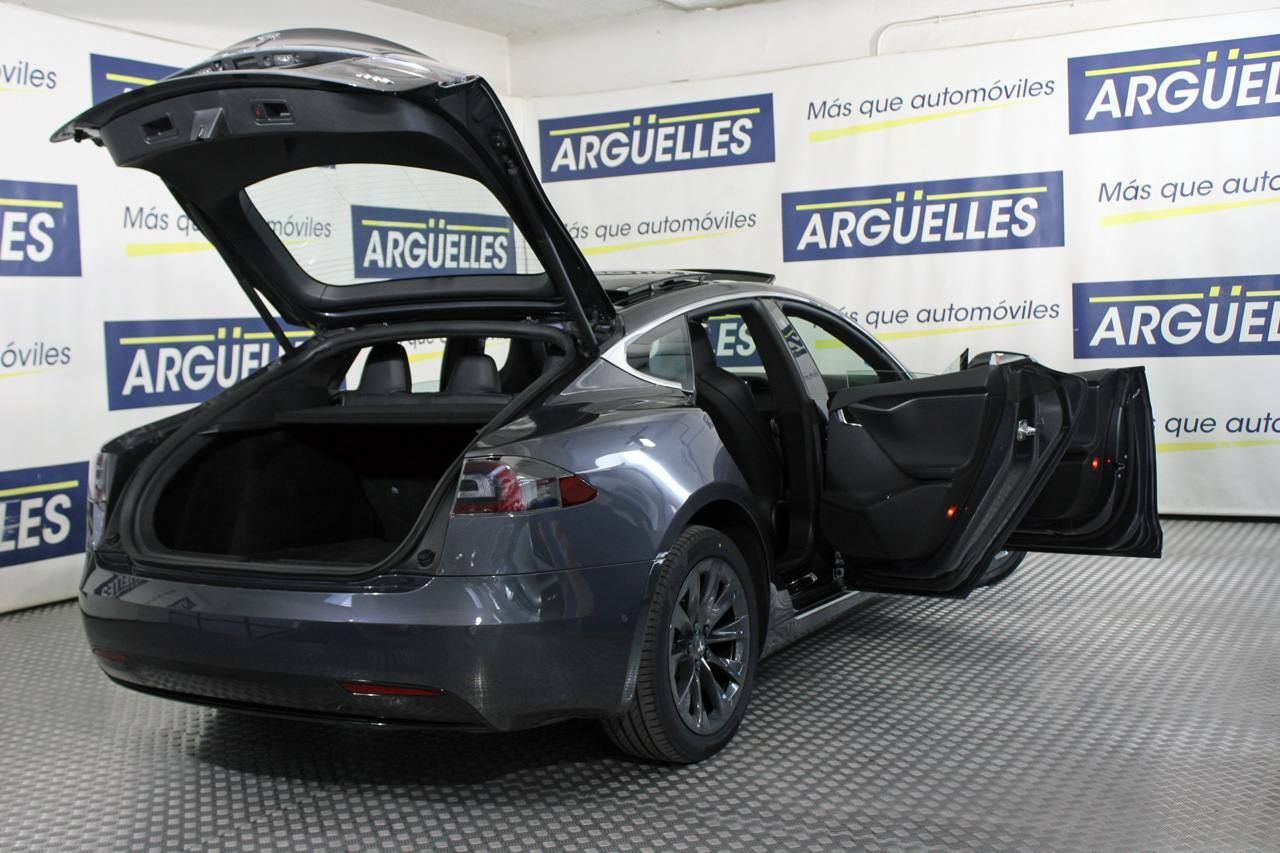 Foto Tesla Model  S 23