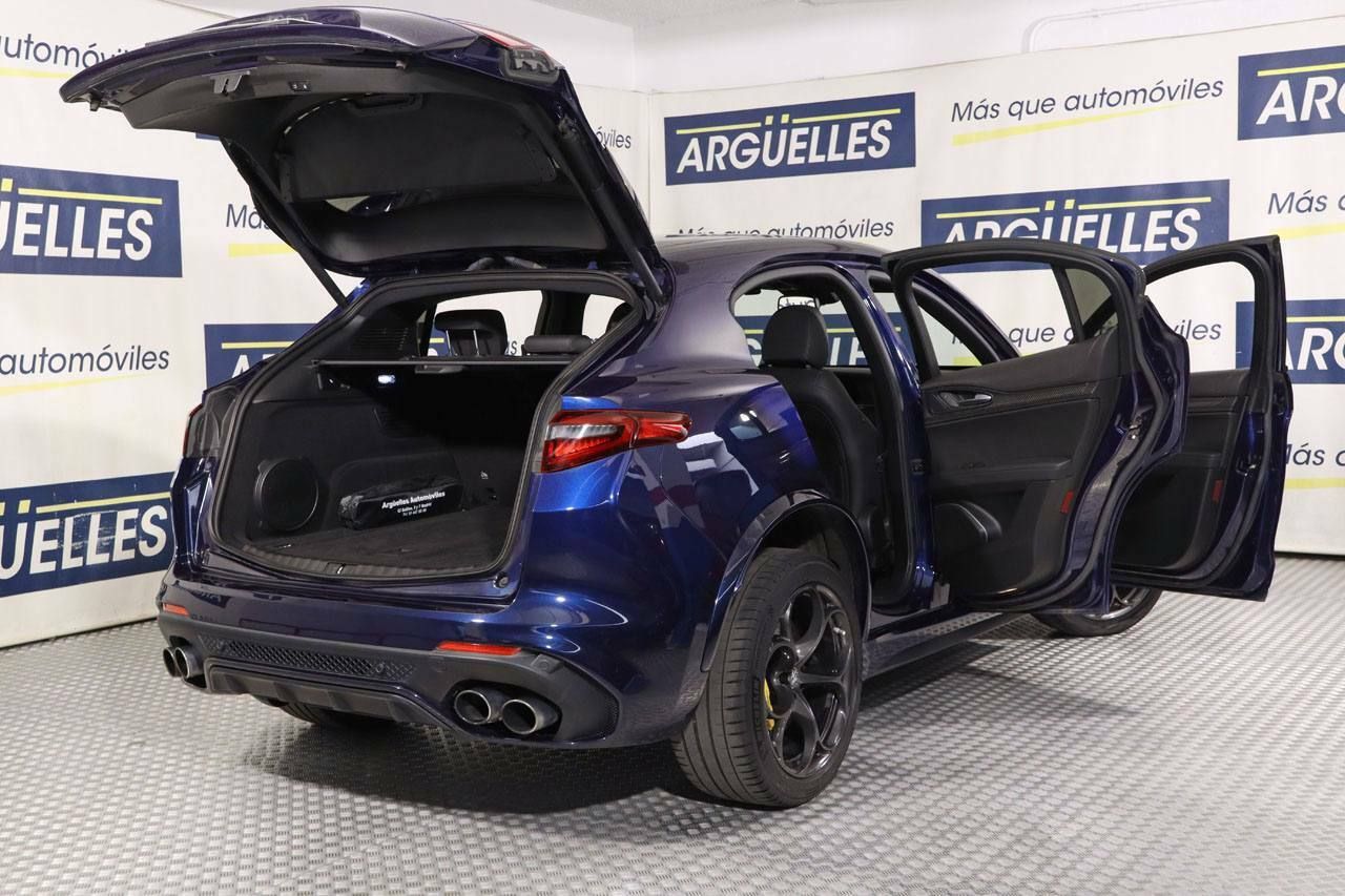 Foto Alfa Romeo Stelvio 28