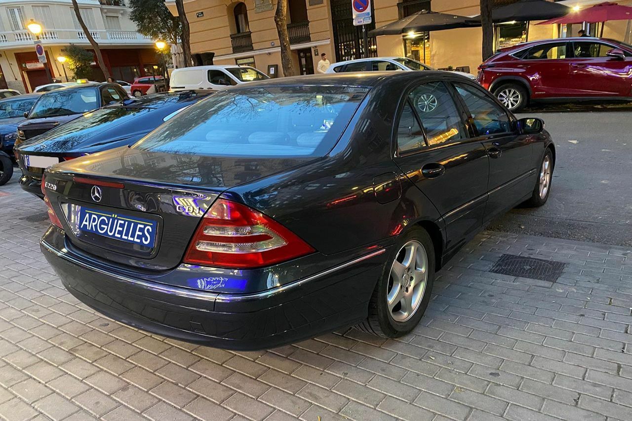 Foto Mercedes-Benz Clase C 3