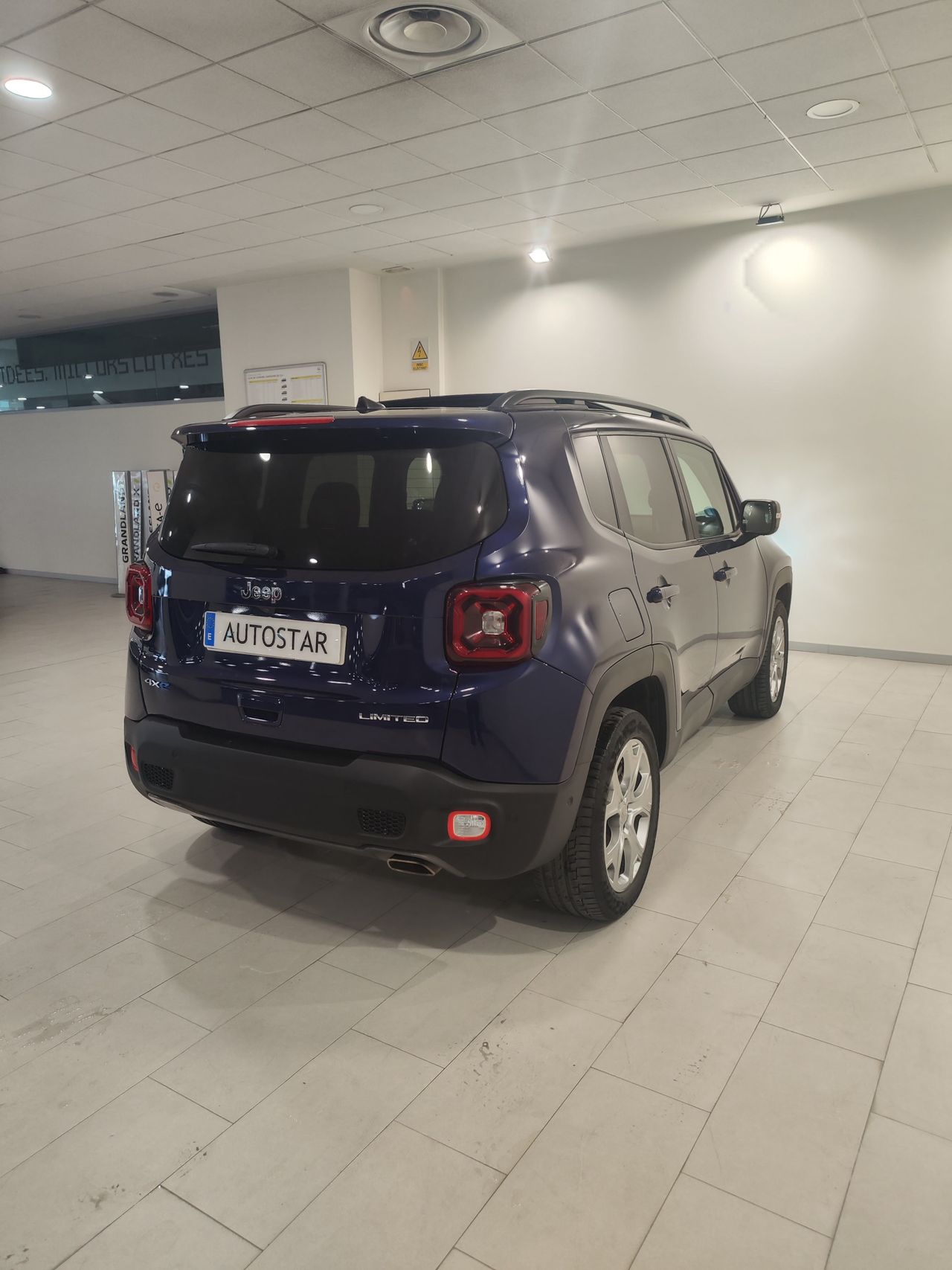 Foto Jeep Renegade 12