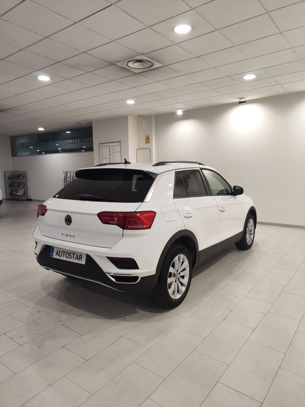 Foto Volkswagen T-Roc 19