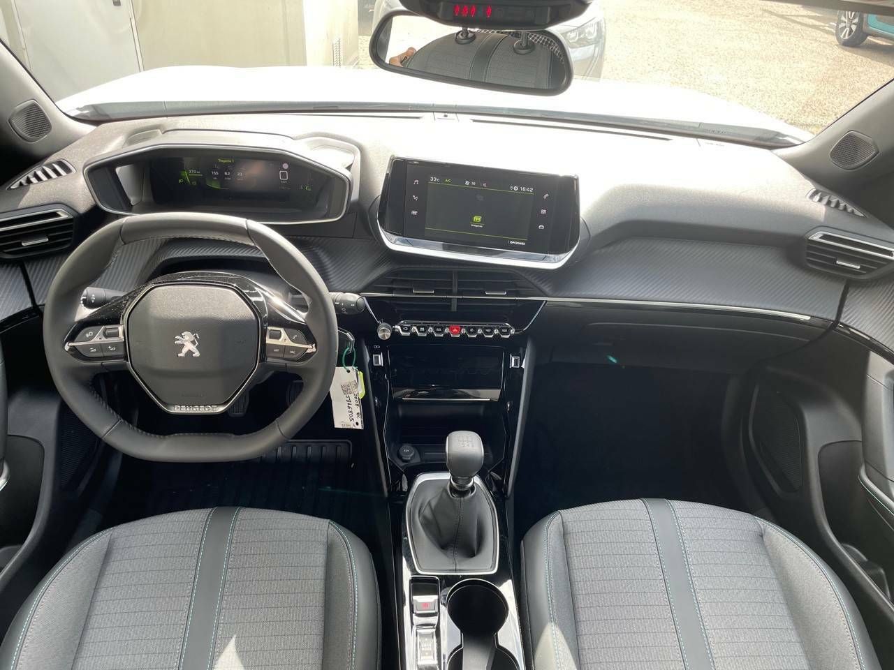 Foto Peugeot 2008 6