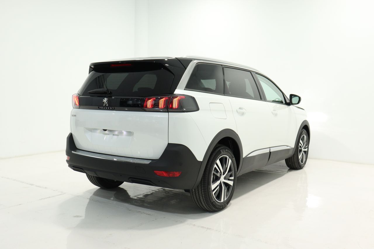 Foto Peugeot 5008 14