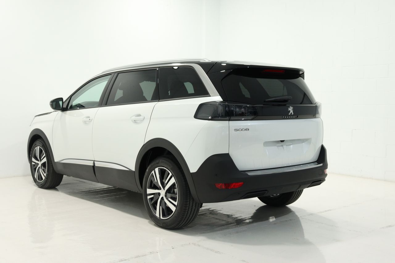 Foto Peugeot 5008 16