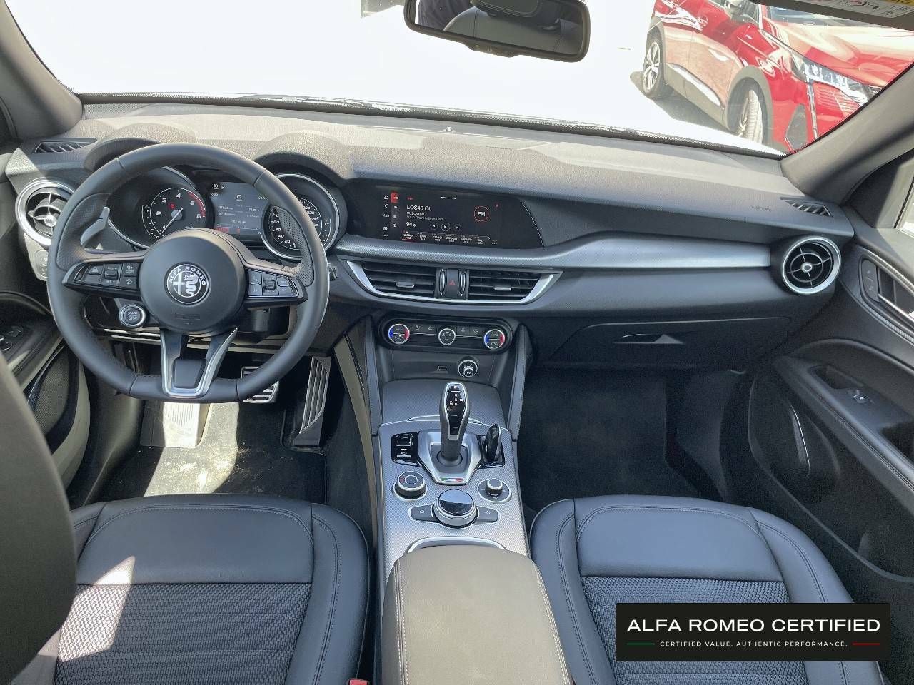 Foto Alfa Romeo Stelvio 8