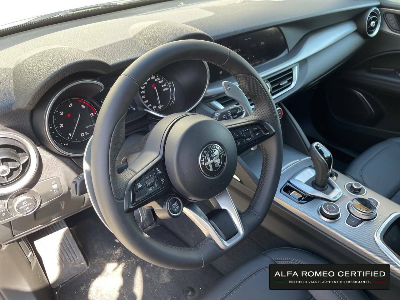 Foto Alfa Romeo Stelvio 9