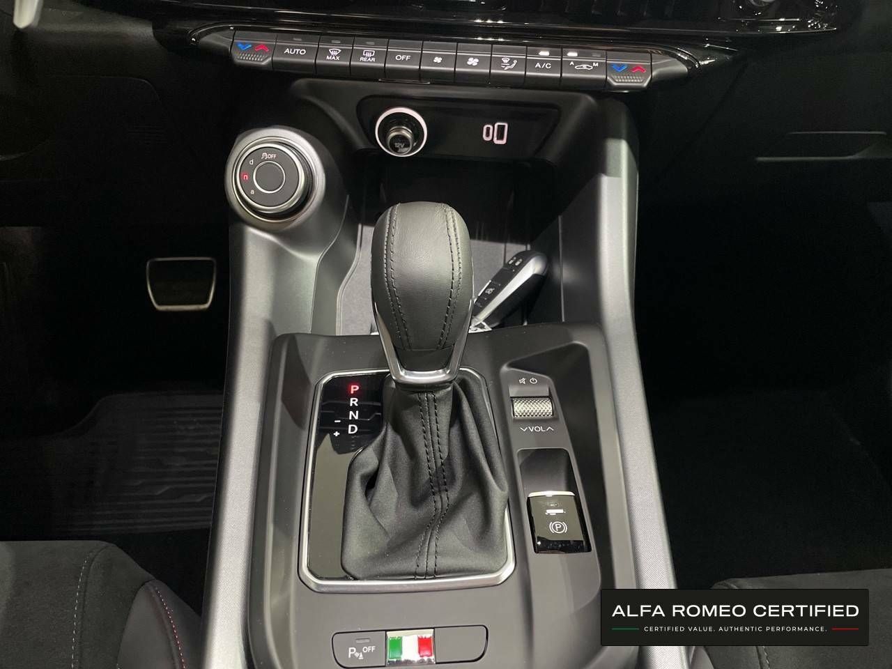 Foto Alfa Romeo Tonale 16