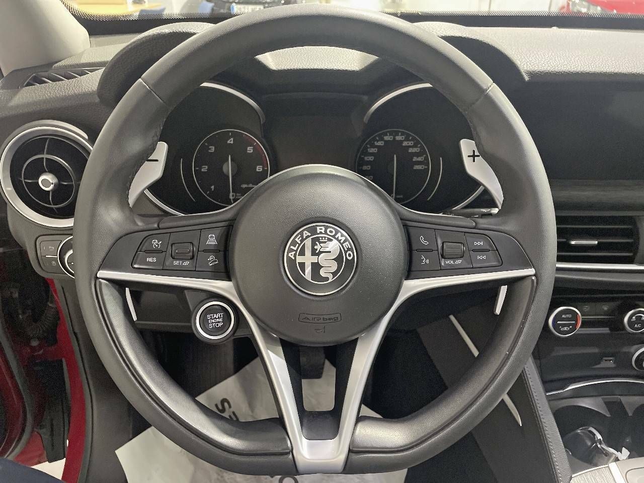 Foto Alfa Romeo Stelvio 14