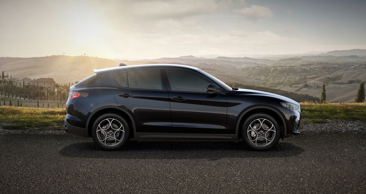 Foto Alfa Romeo Stelvio 2