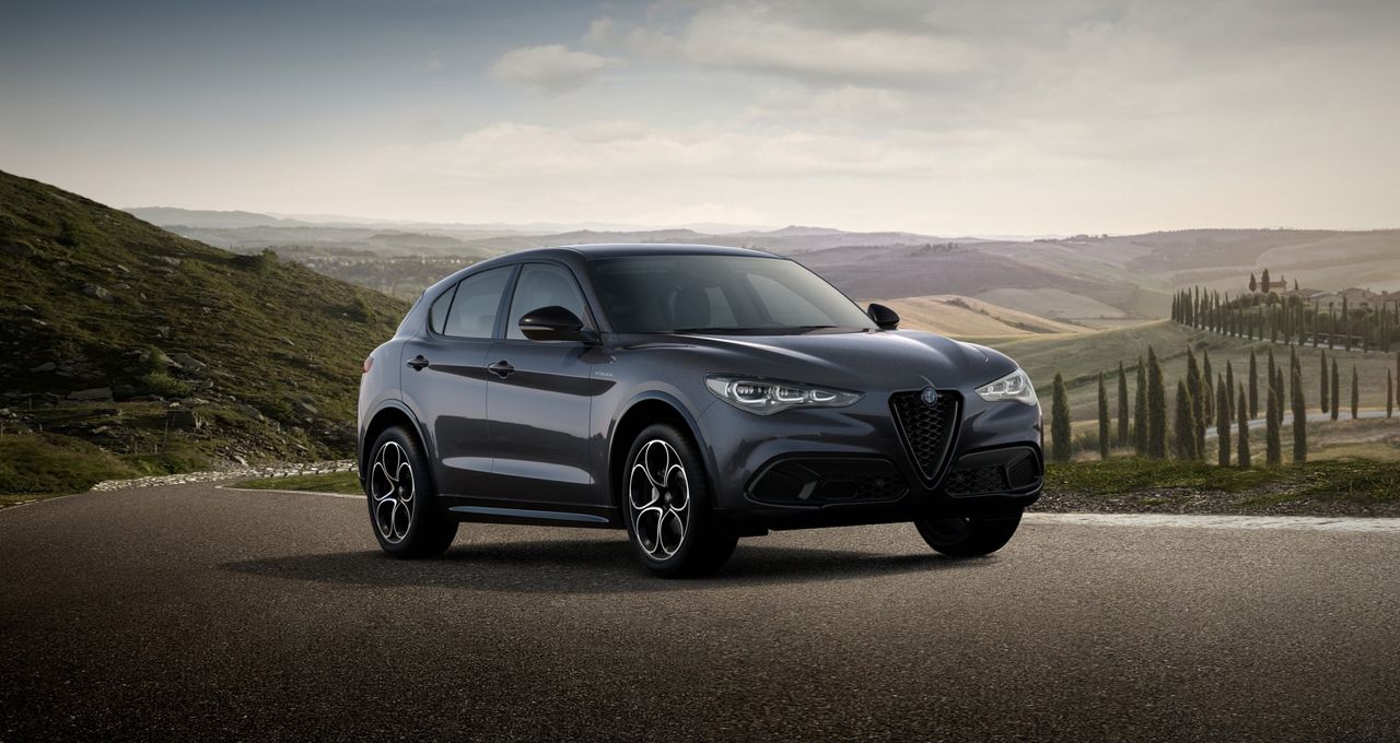 Foto Alfa Romeo Stelvio 1