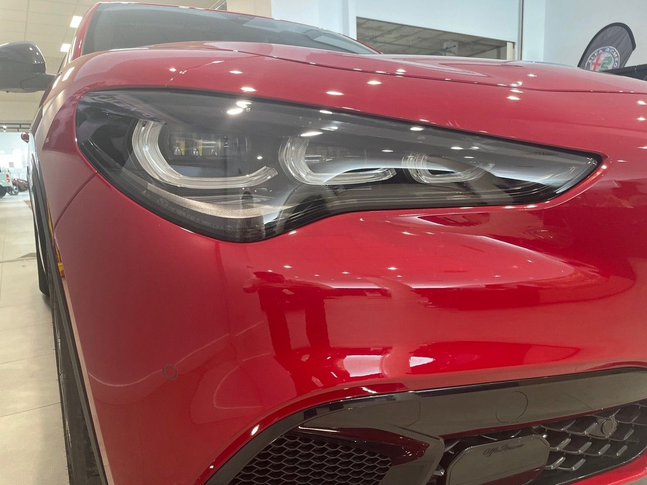 Foto Alfa Romeo Stelvio 10