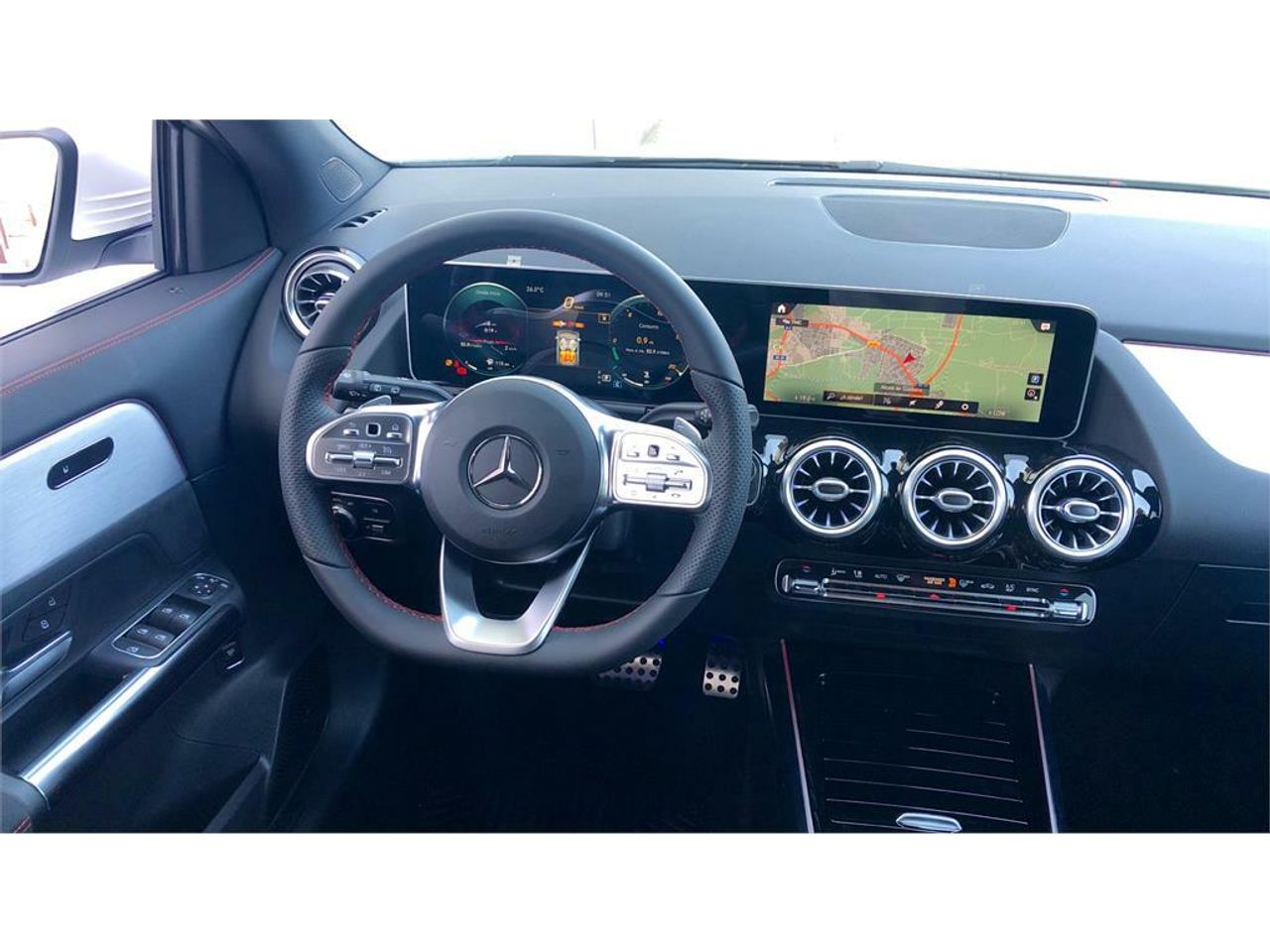 Foto Mercedes-Benz Clase GLA 11