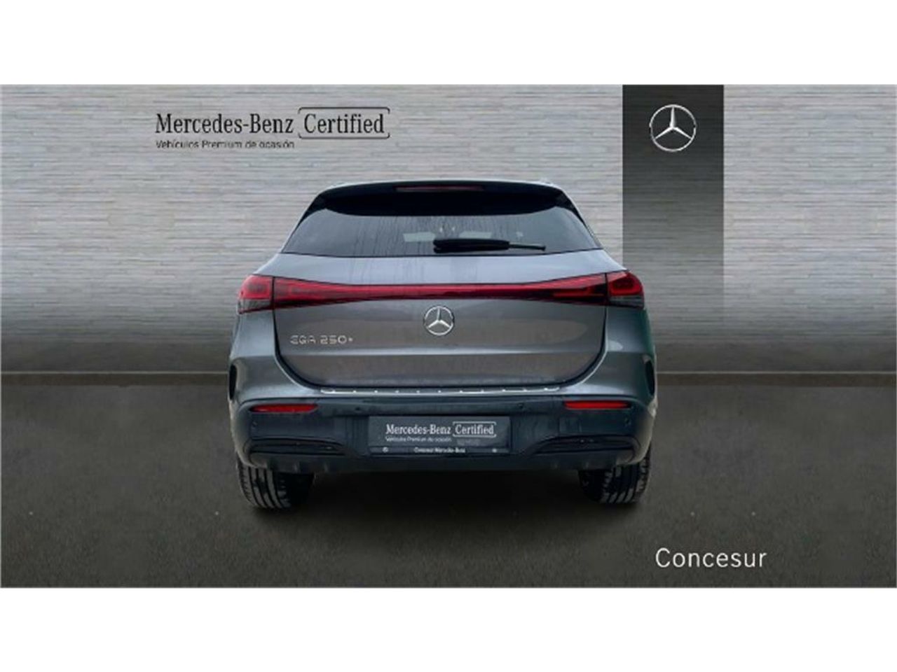 Foto Mercedes-Benz EQA 15