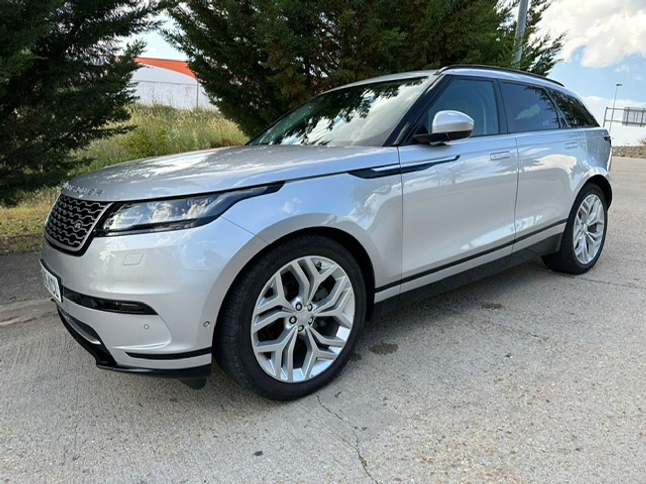 Foto Land-Rover Range Rover Velar 32