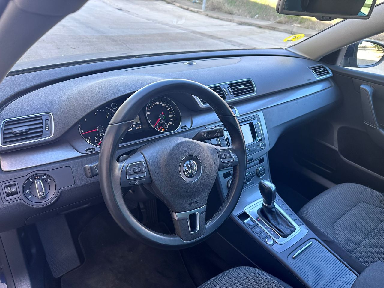 Foto Volkswagen Passat Variant 35